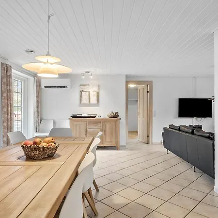 In Vaeggerlose With Sauna Casa vacanze Bøtø By